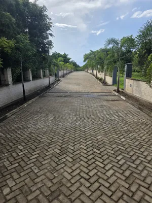 1/4 Acre Beachfront Plots Diani in a Gated Communiry for Sale