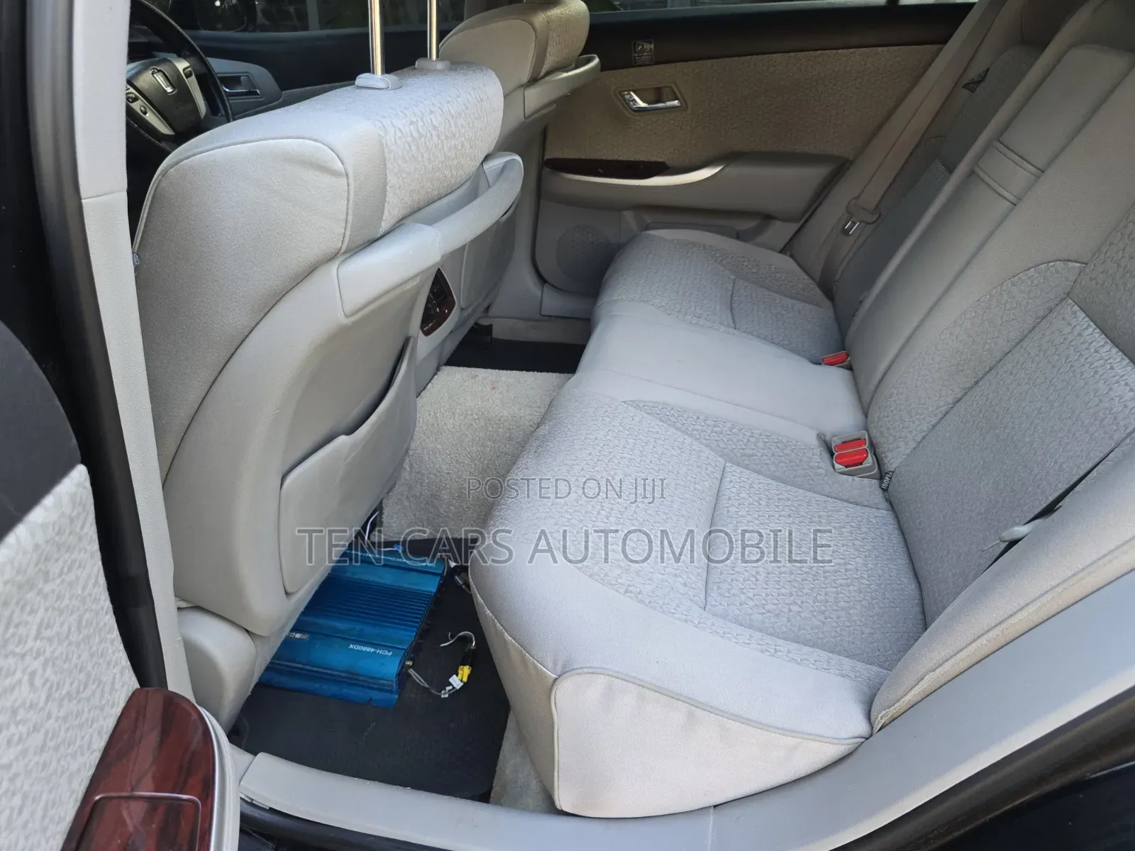 Toyota Crown 2012 Black