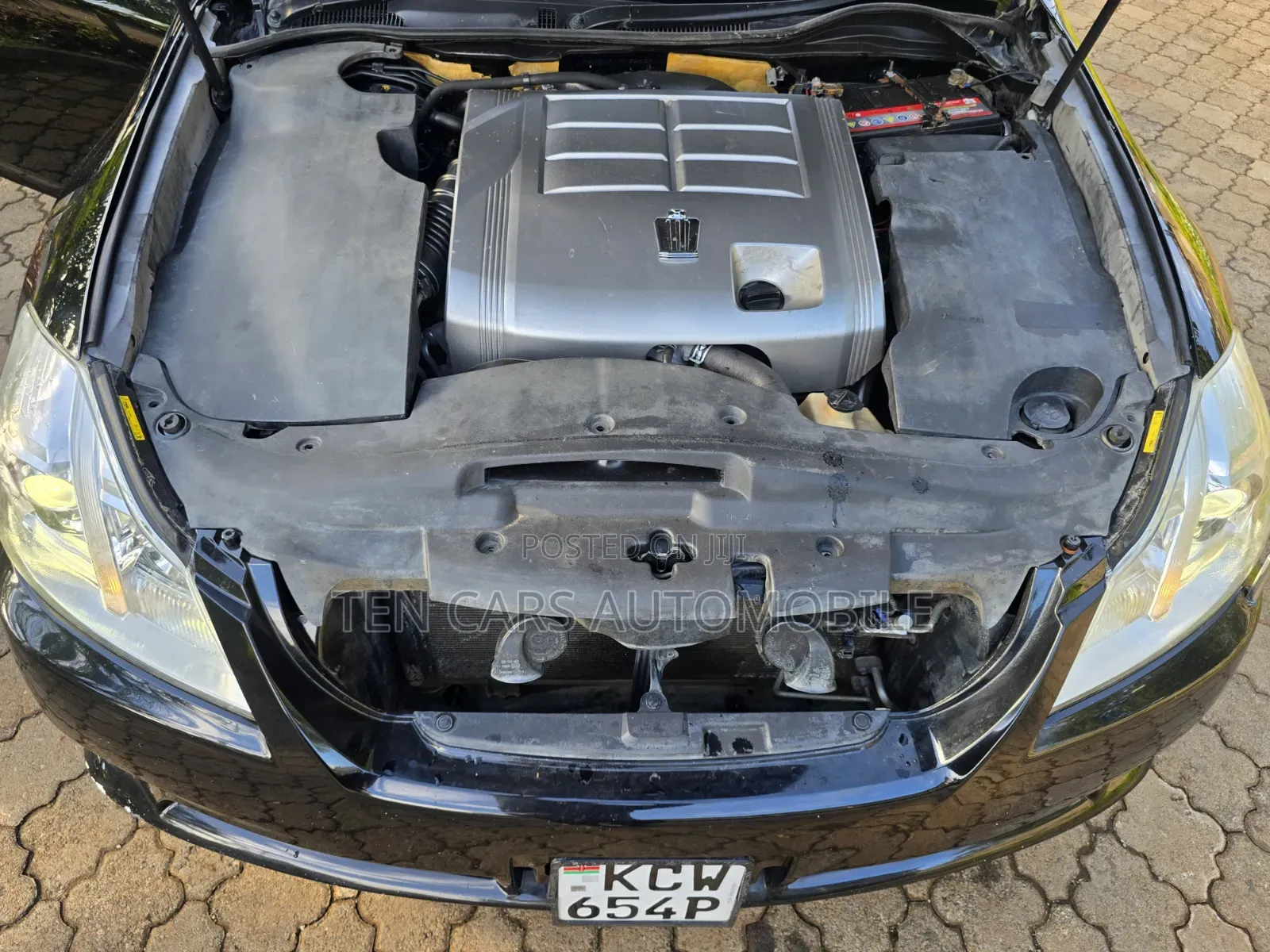 Toyota Crown 2012 Black