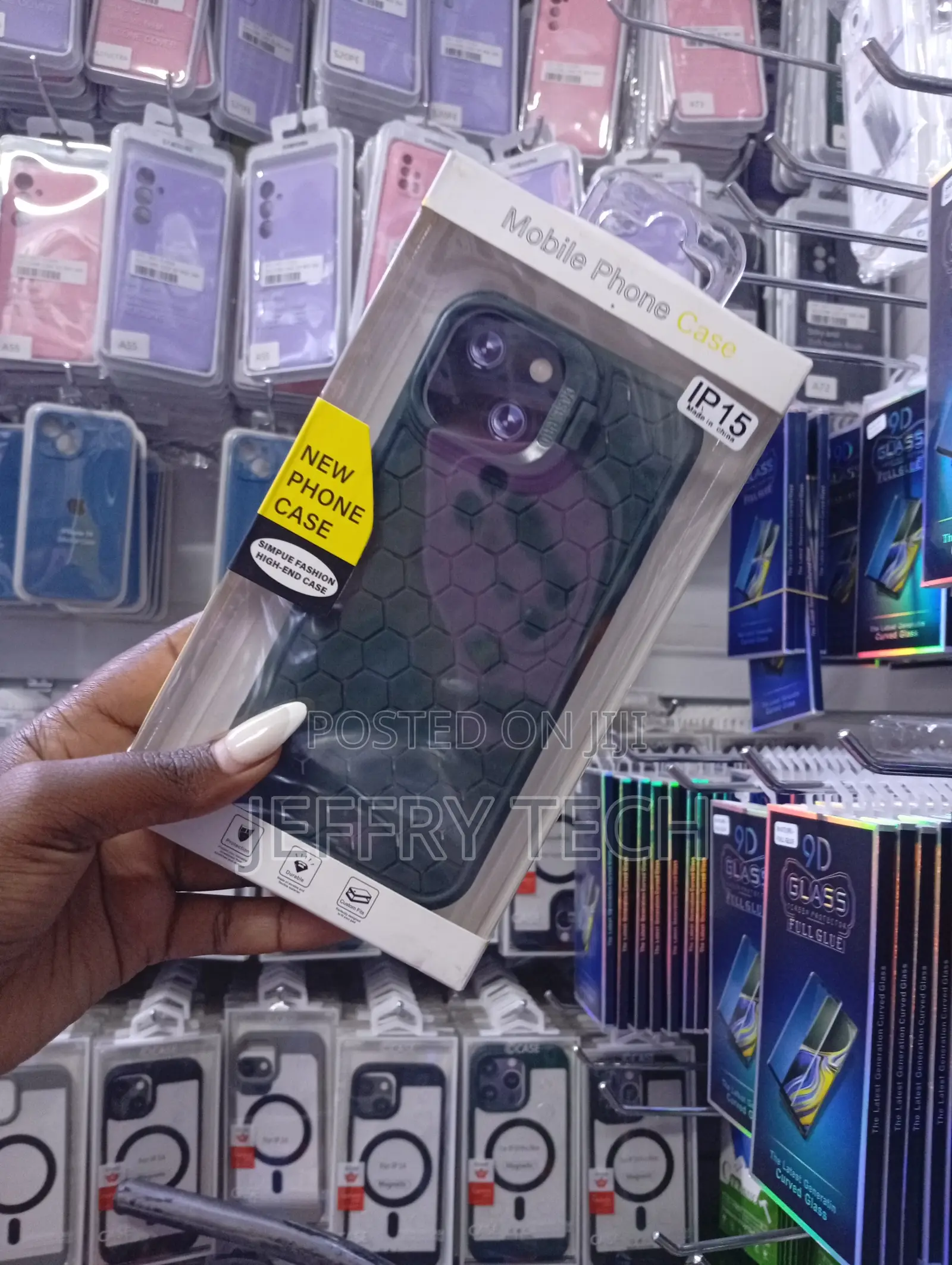 Honeycomb Pattern Tpu Phone Case Designed for the Apple iPhone 15.