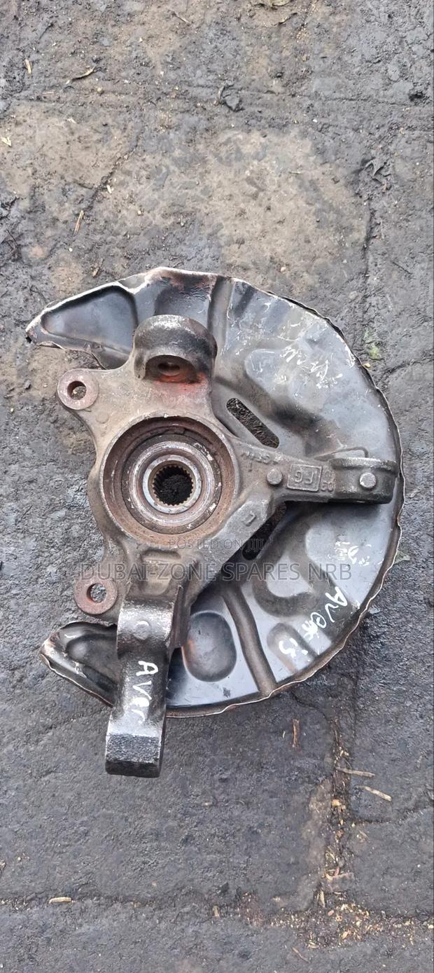 Avensis Wheel Hubs Available. - thumbnail 2