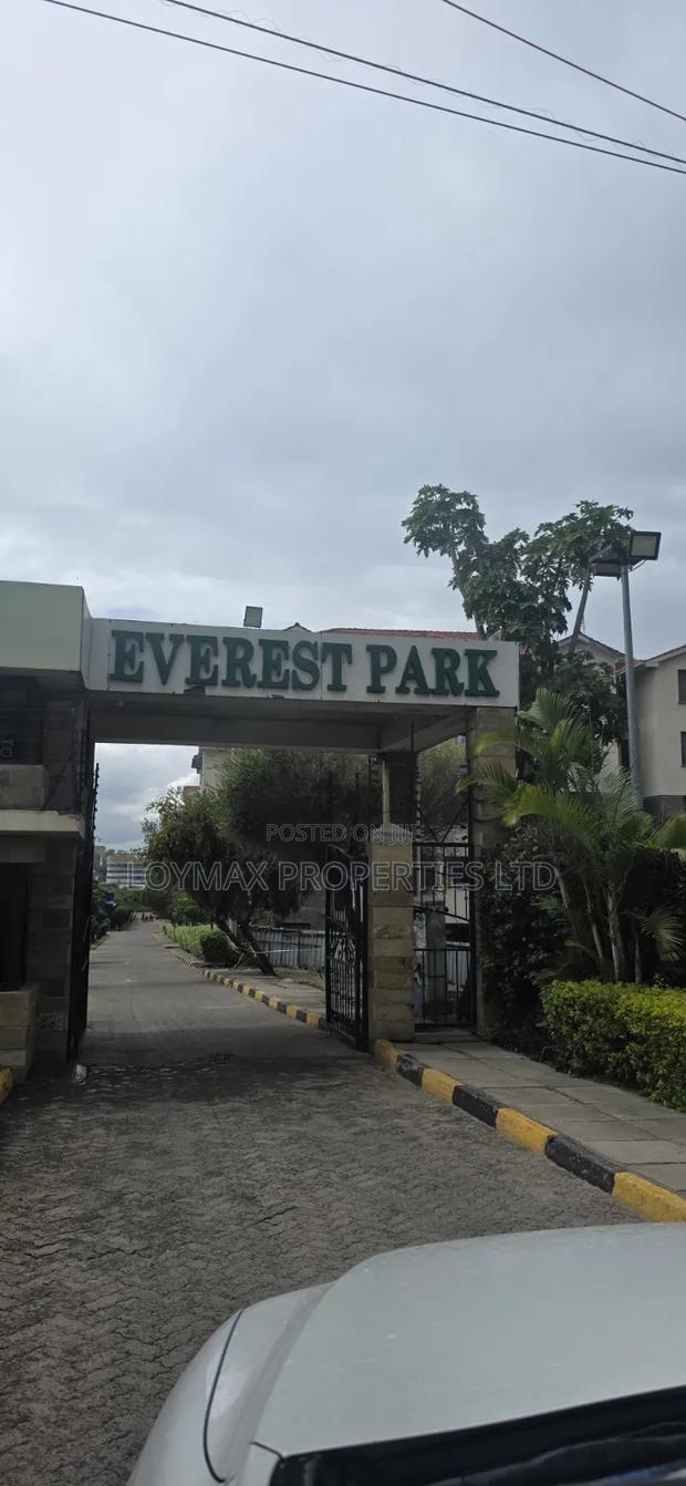 2bdrm Shared Apartment in Everest Park Estate, DayStar Area for rent