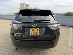 Toyota Harrier 2.0 2015 Black