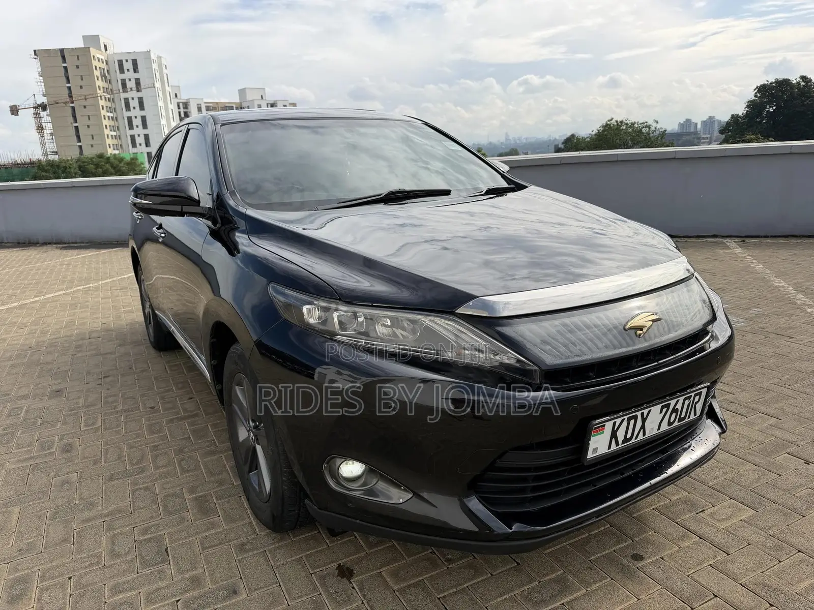 Toyota Harrier 2.0 2015 Black