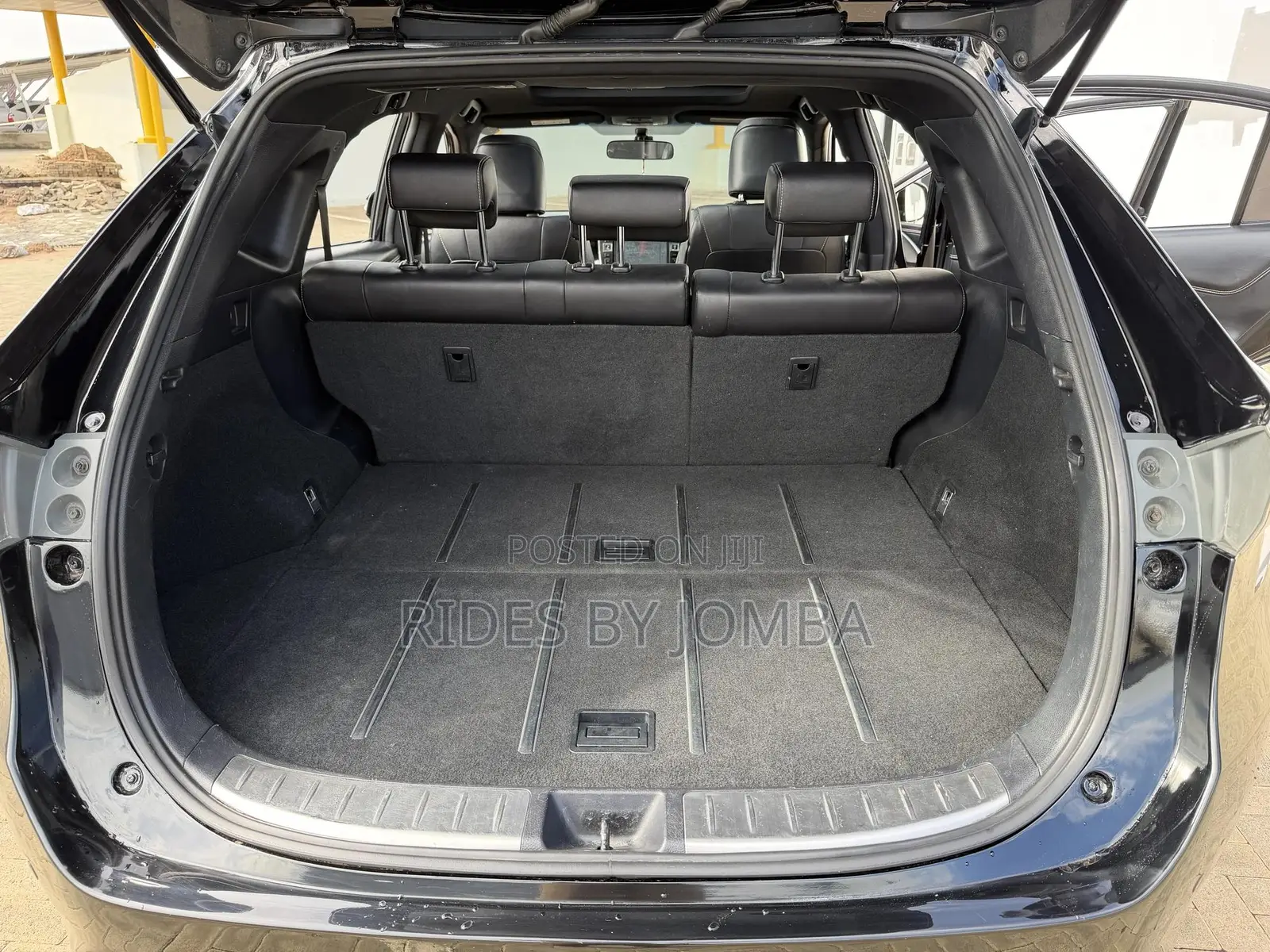 Toyota Harrier 2.0 2015 Black