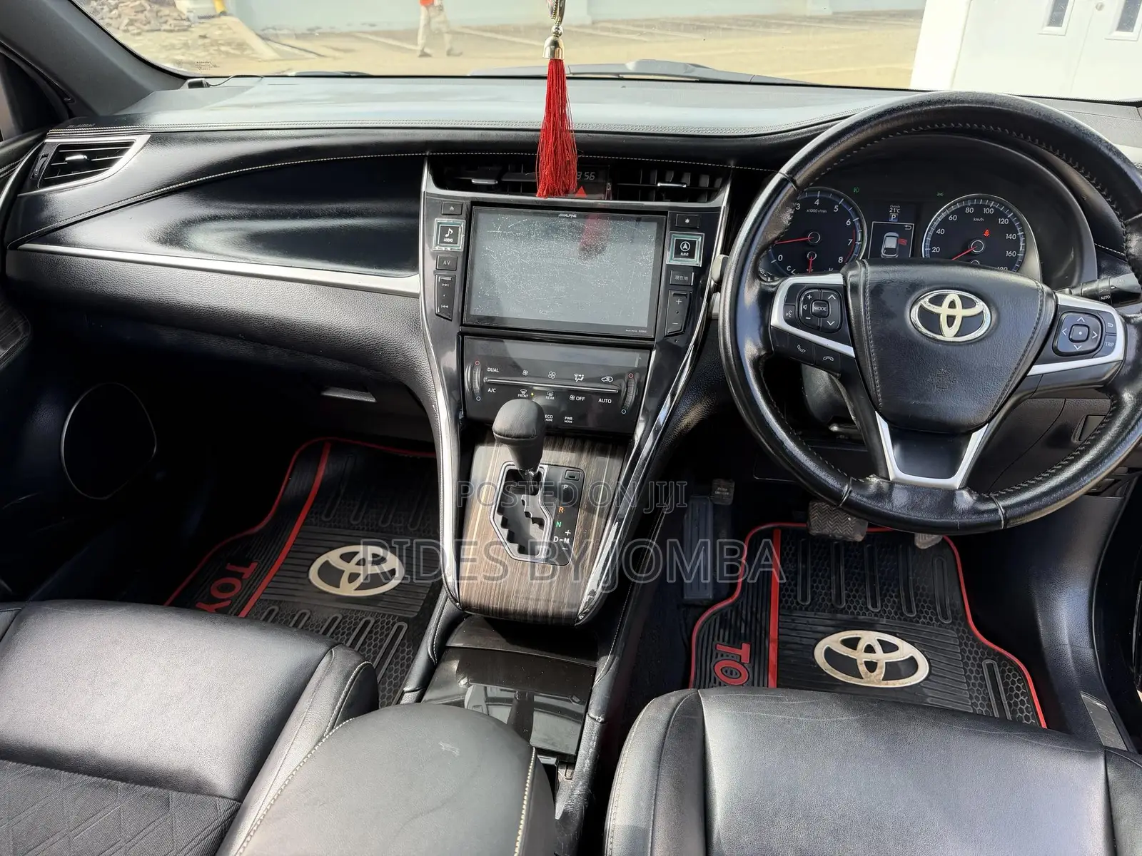 Toyota Harrier 2.0 2015 Black