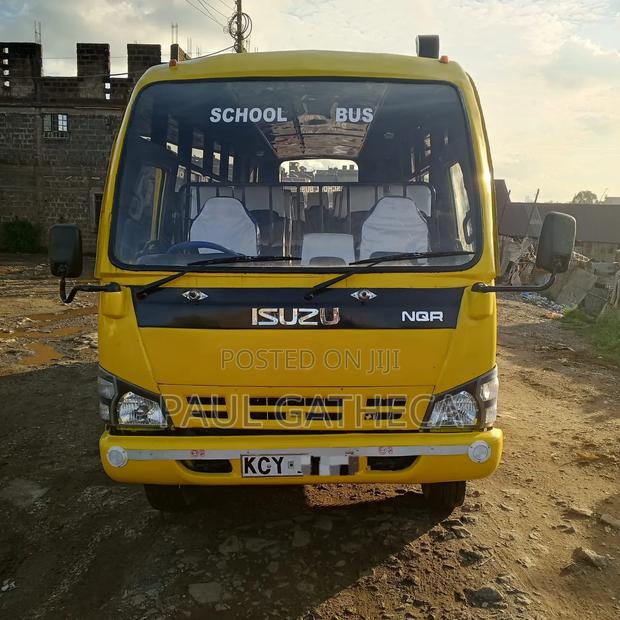 Isuzu NQR 2019 Yellow