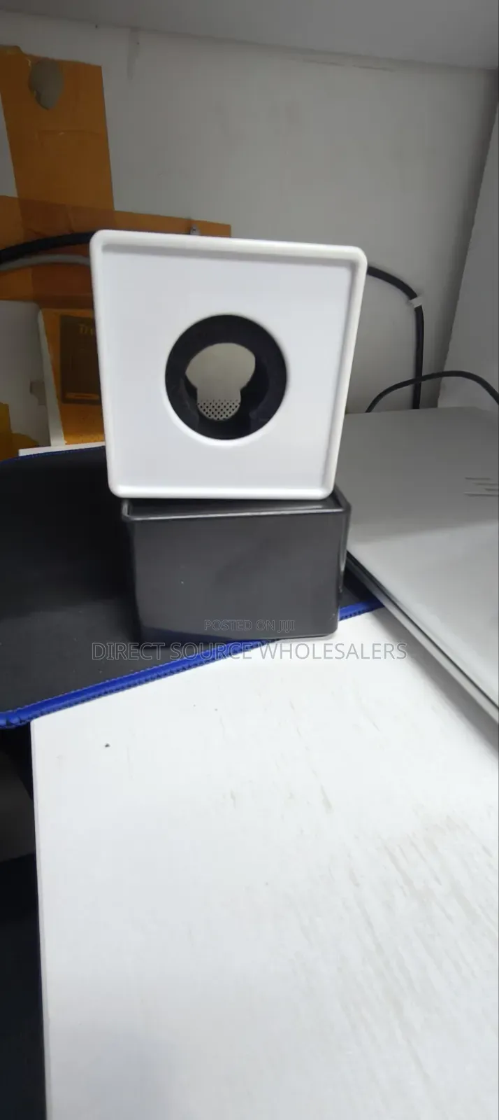 Microphone Flags Square