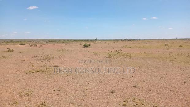 600-Acre Farm in Rumuruti Laikipia Fronting River Pesi - thumbnail 4
