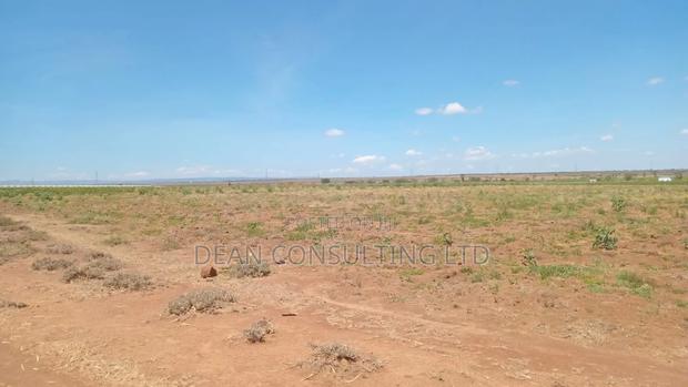 600-Acre Farm in Rumuruti Laikipia Fronting River Pesi - thumbnail 6