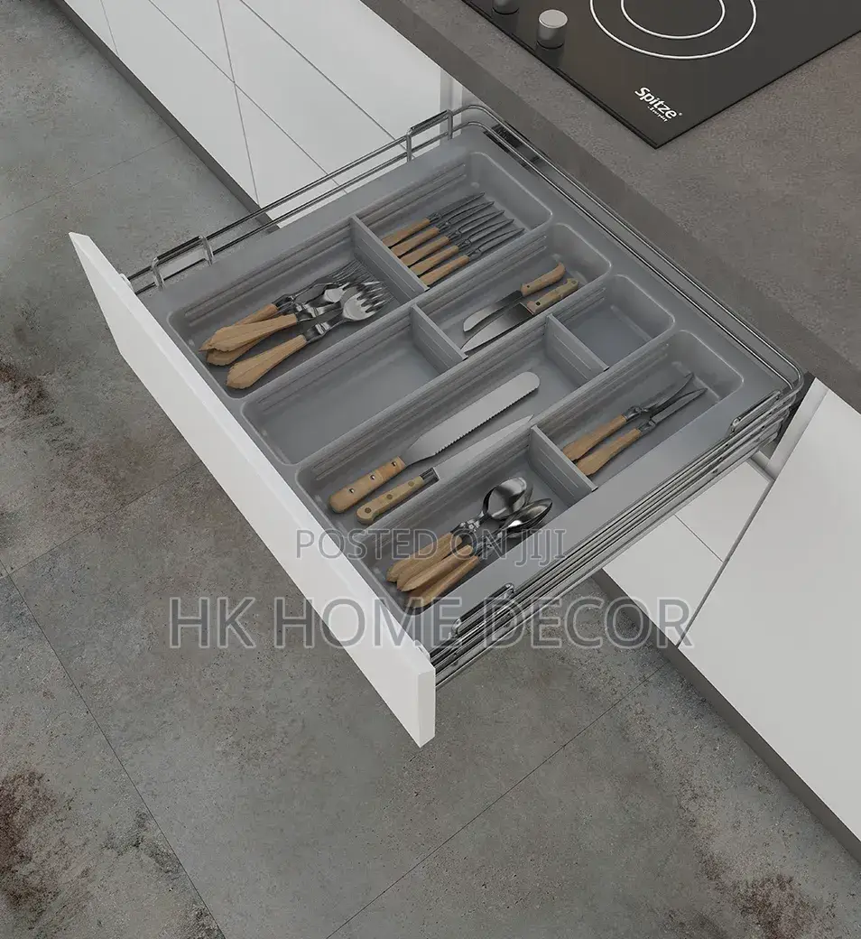 Expandable Cutlery Tray