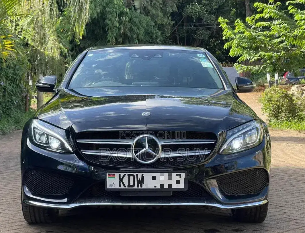 Mercedes-Benz C200 2018 Black