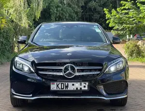 Mercedes-Benz C200 2018 Black