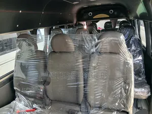 Toyota HiAce 2019 White