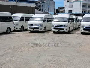 Toyota HiAce 2019 White