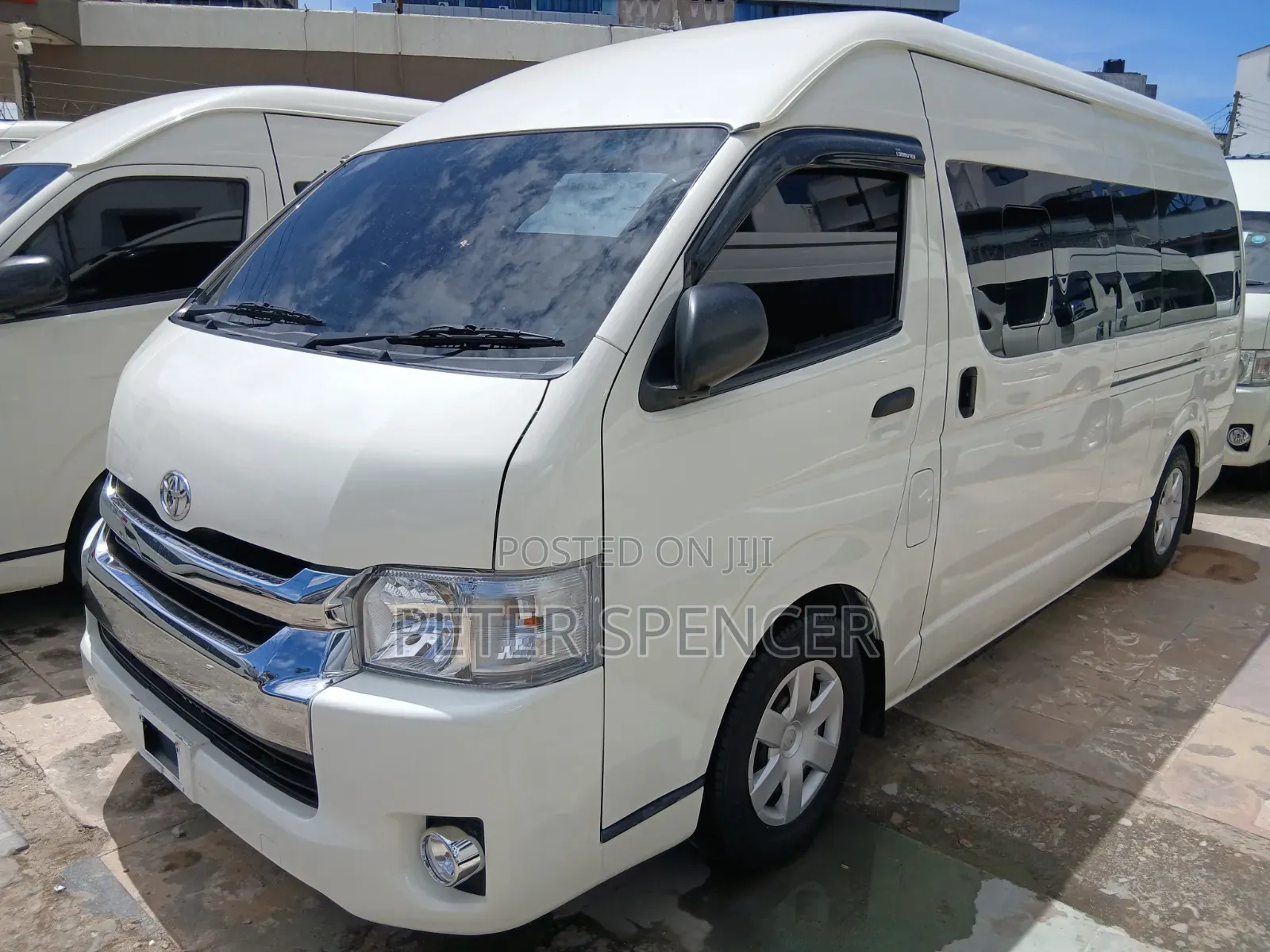 Toyota HiAce 2019 White