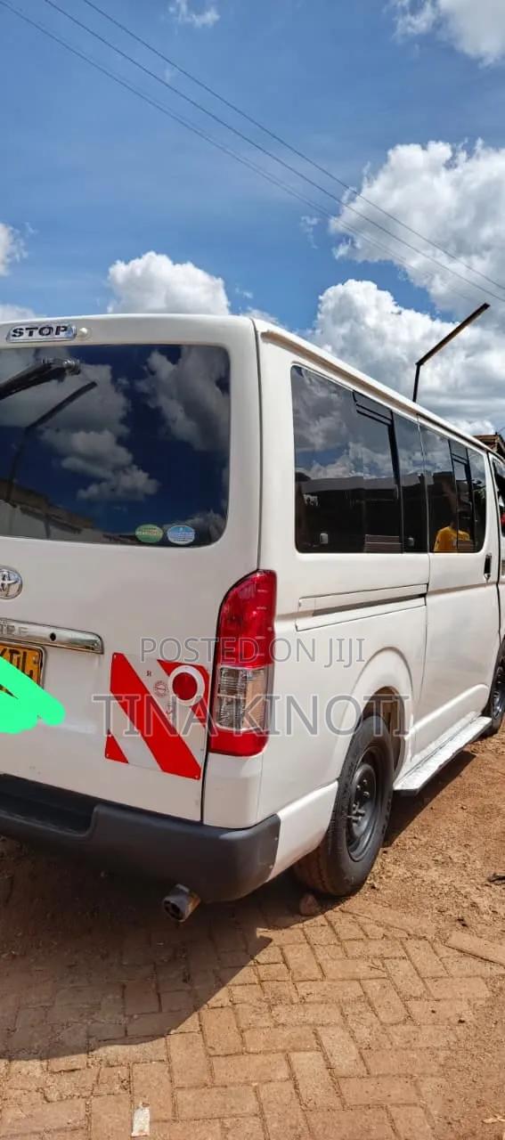 Toyota HiAce 2016 White - thumbnail 5