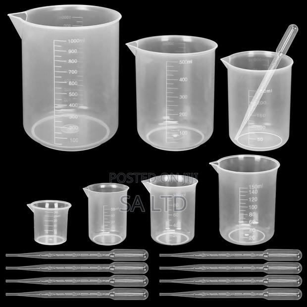 Plastic Beakers - main view