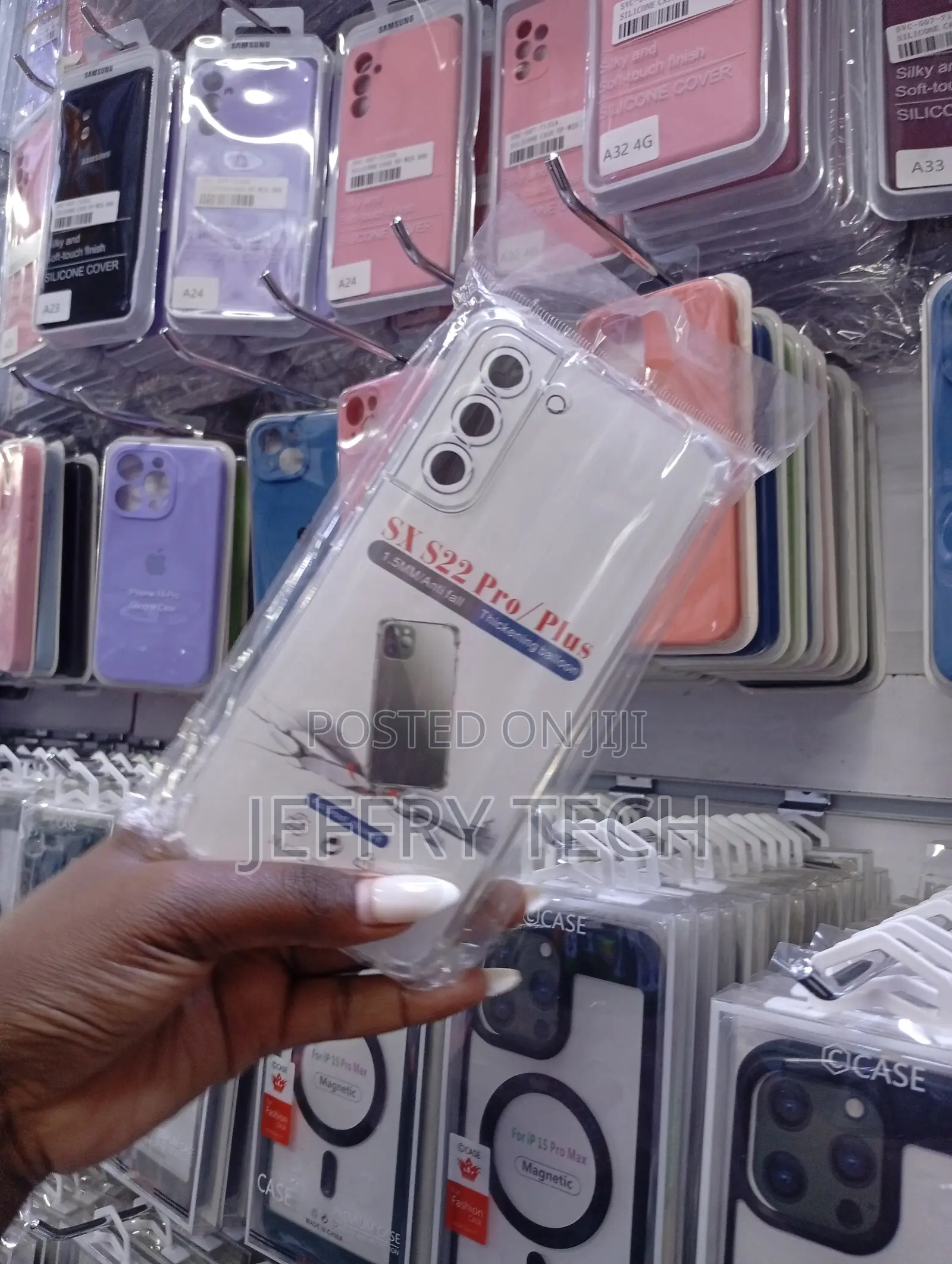 Transparent Phone Case Is Samsung Galaxy S22 Plus or S22 Pro