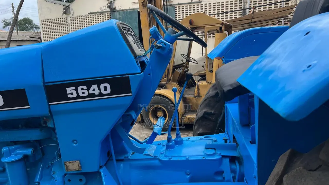 Ford 5640 Tractor