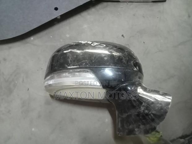 Side Mirror Toyota Crown 2008 With Indicator - thumbnail 2