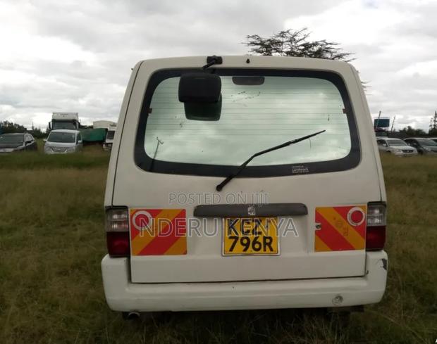 Mazda Bongo 2013 White - thumbnail 2