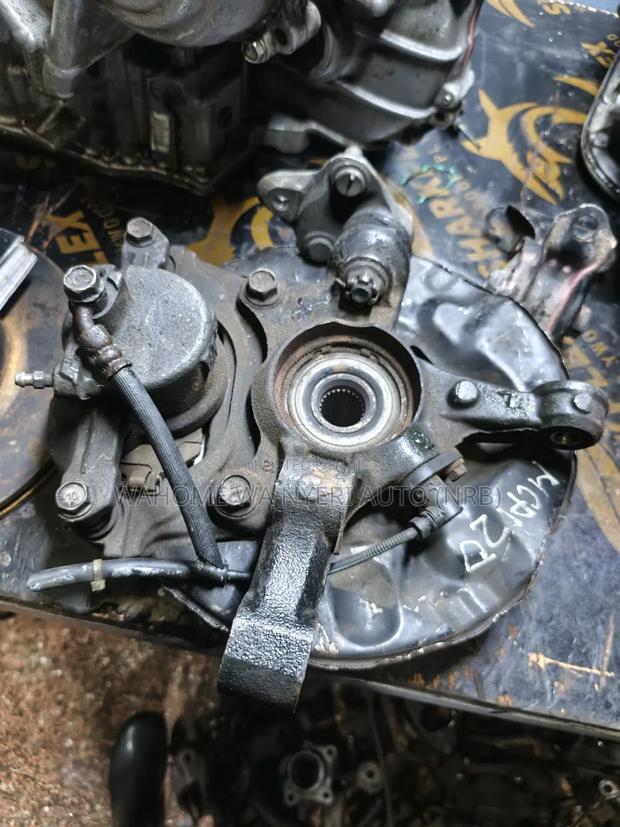 Hub Complete for Voxy,Noah Old Model - main view