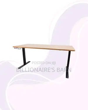 Modernize Your Office Using This Desk All-Day Electric Movement
