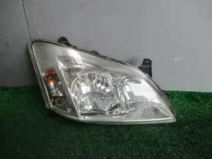 Toyota Runx Headlight