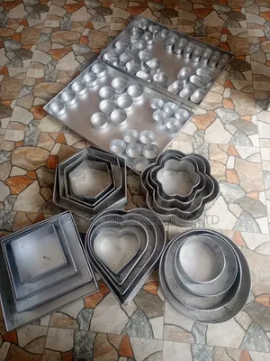Multi-size Cake Tins