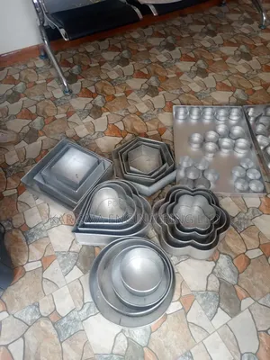 Multi-size Cake Tins