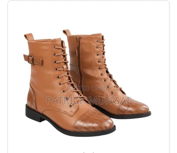 Ladies Leather Boots - thumbnail 7