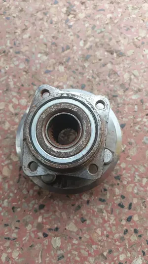Rear Hub Toyota Corolla Nze/Fielder 4wd