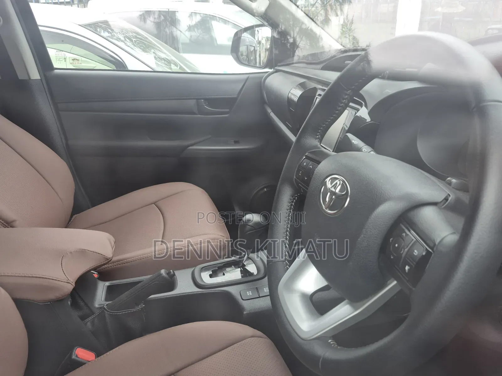 Toyota Hilux 2019 Burgundy