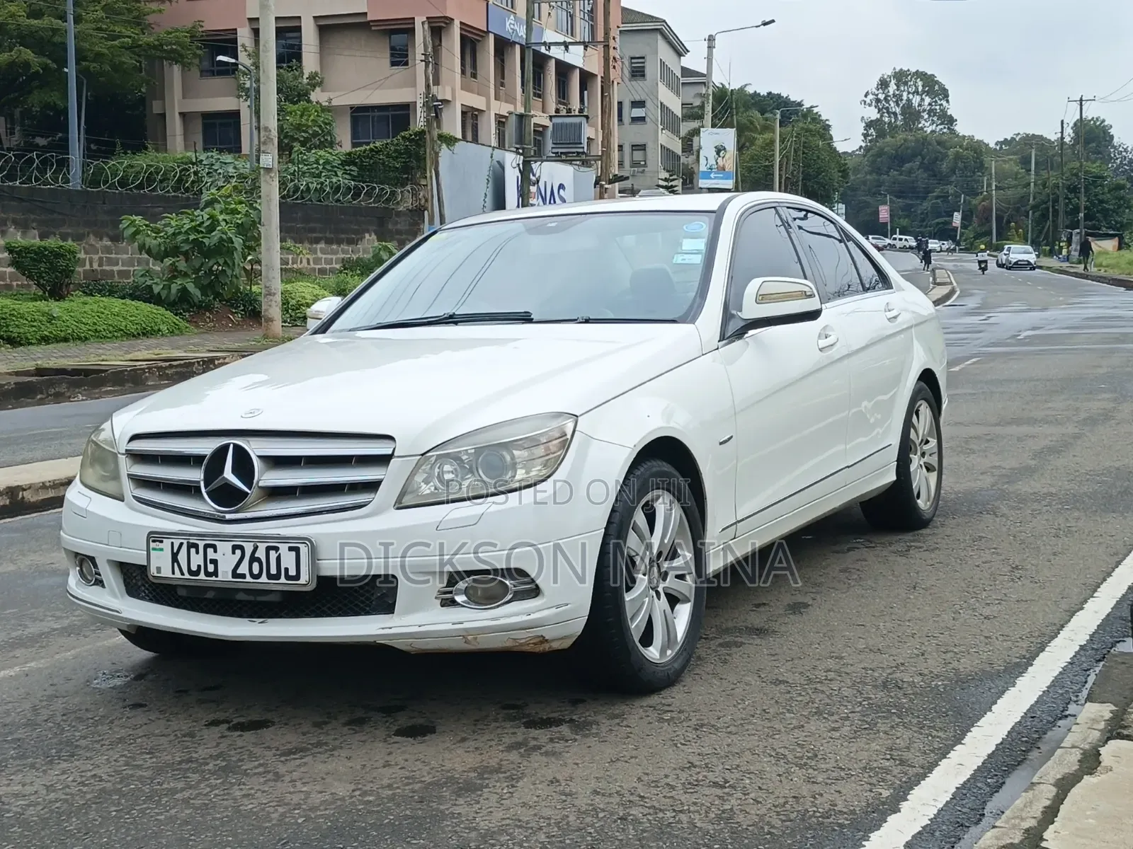 Mercedes-Benz C200 2009 White