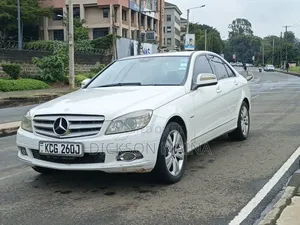 Mercedes-Benz C200 2009 White