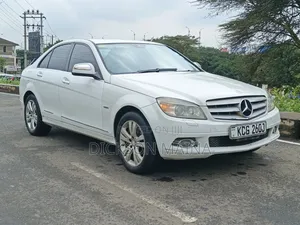 Mercedes-Benz C200 2009 White