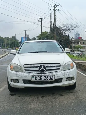 Mercedes-Benz C200 2009 White