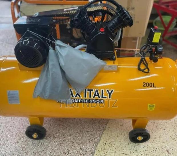 Heavy Duty K-Max Air Compressor of 200l/K-Max Air Compressor