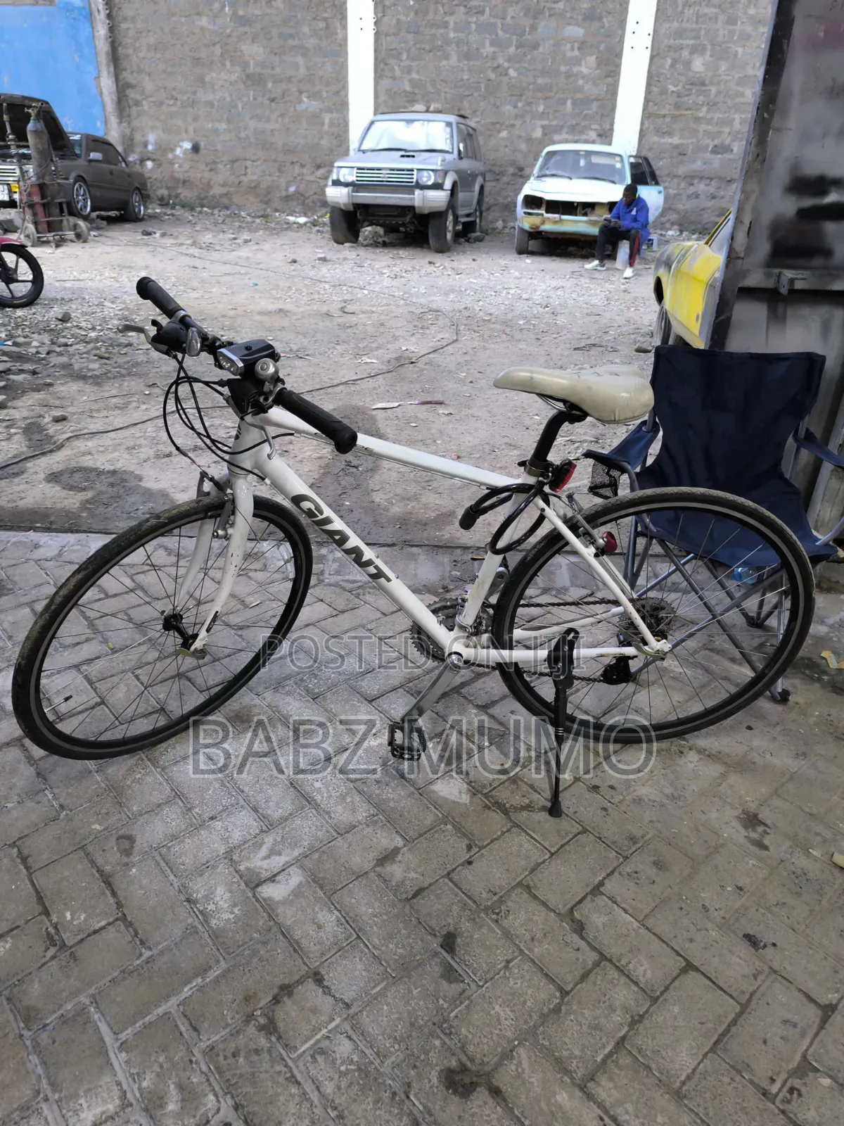 Giant Escape R3 Bike Size 26