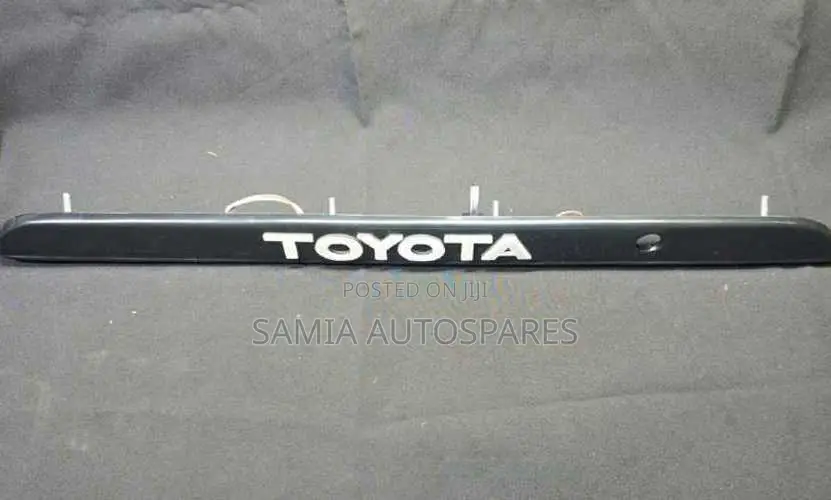 Boot Handle Complete for Toyota Hiace