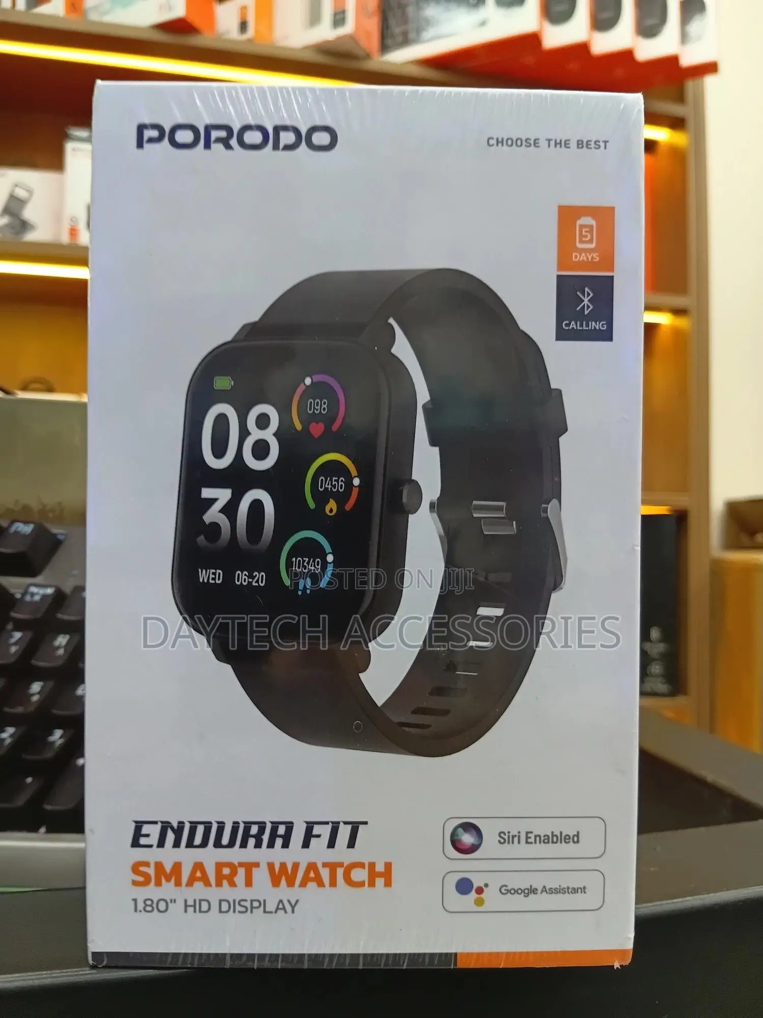 The Porodo Endura Fit Smart Watch (Model Pdsw1830h).