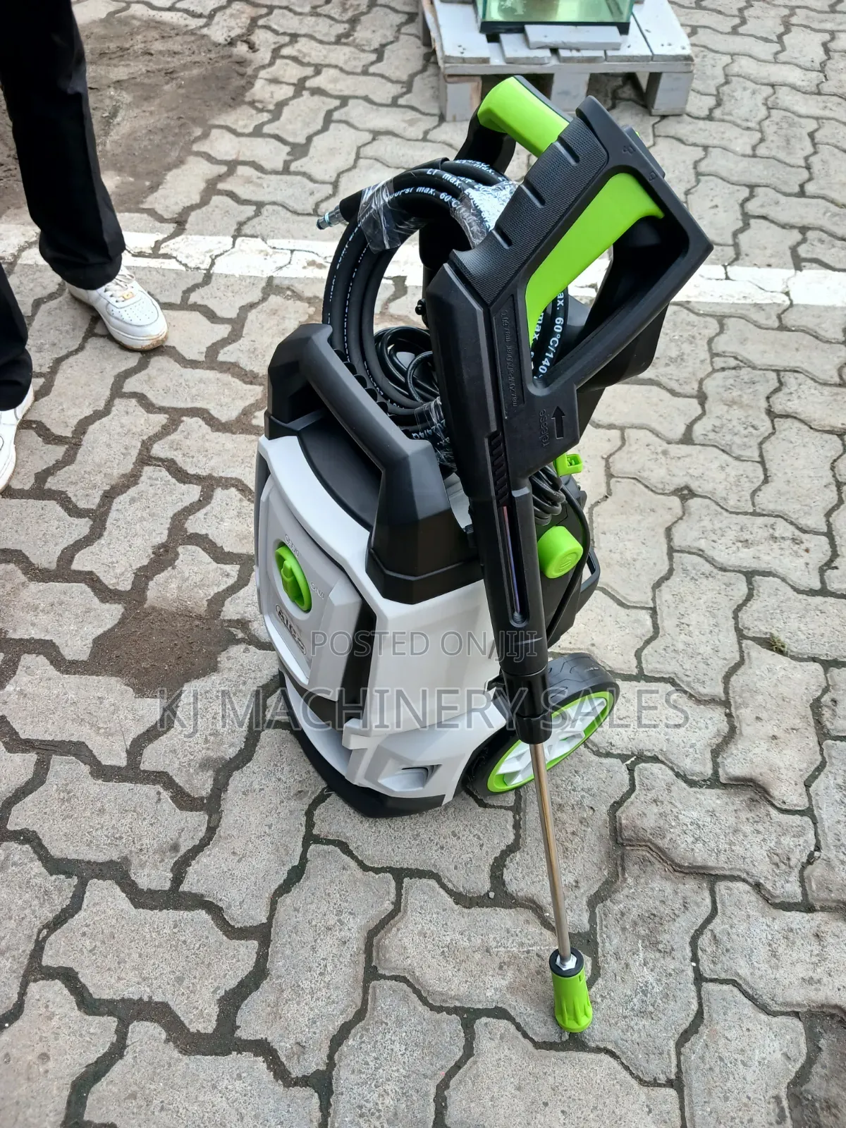 1900psi Electric Pressure Washer