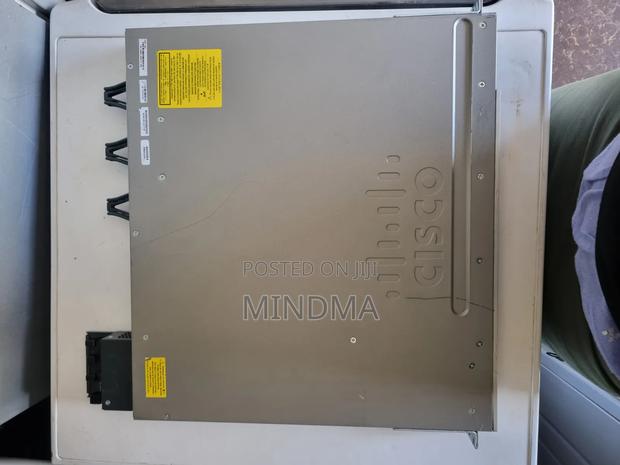 Cisco Catalyst 3850 Series Switch - main view