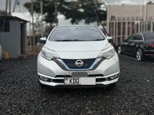 Nissan Note 1.2 Hybrid 2017 Silver