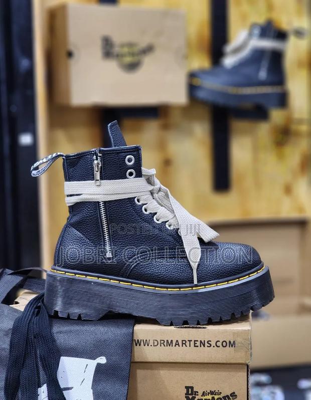 High Quality Leather Dr. Martens Airwair High Cut Boots - thumbnail 2