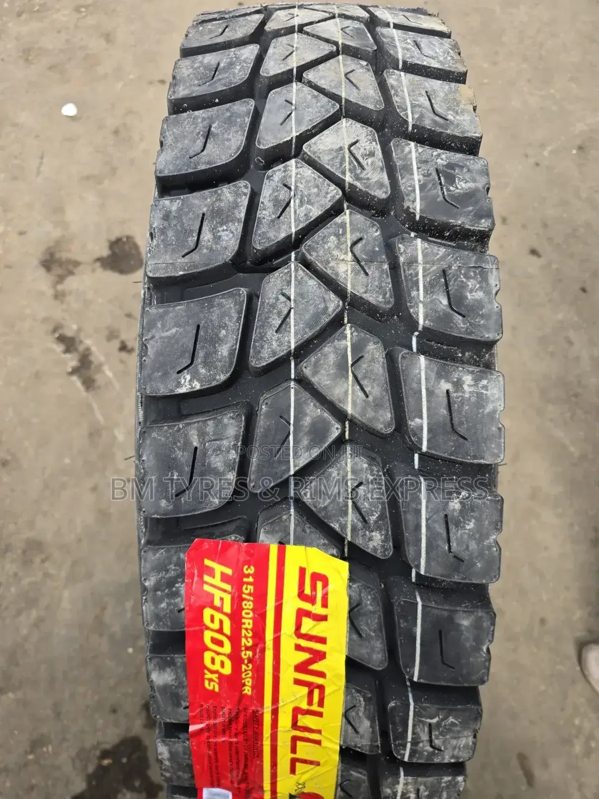 315 /80 R22. 5 Sunfull Tyres (Diff)
