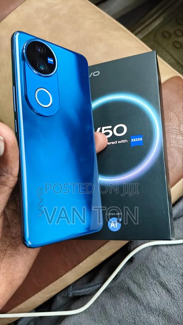 Vivo V50 512 GB Blue - thumbnail 4