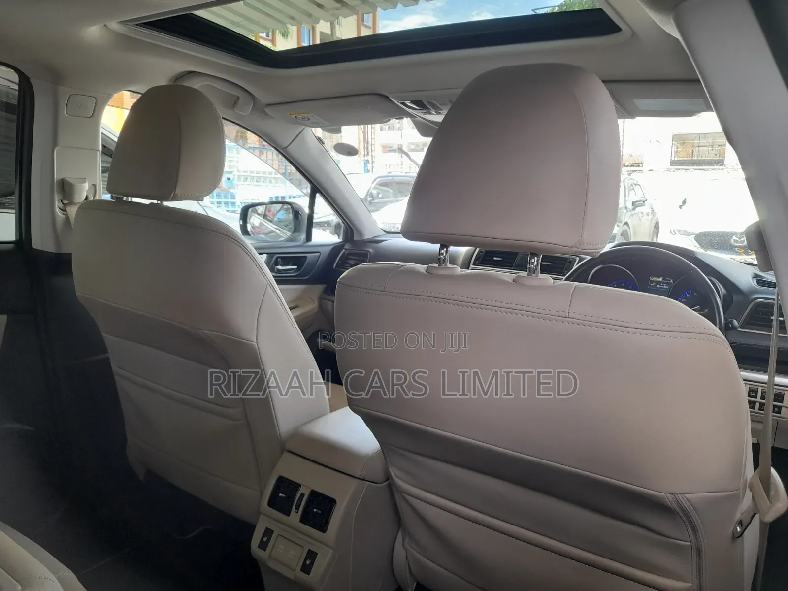 Subaru Outback 2.5i Limited AWD 2019 Beige