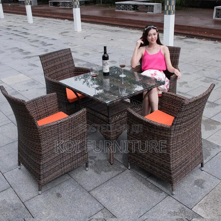 Dining Set; Durable 4 Seaters Dining Set Made of Rattan With Table